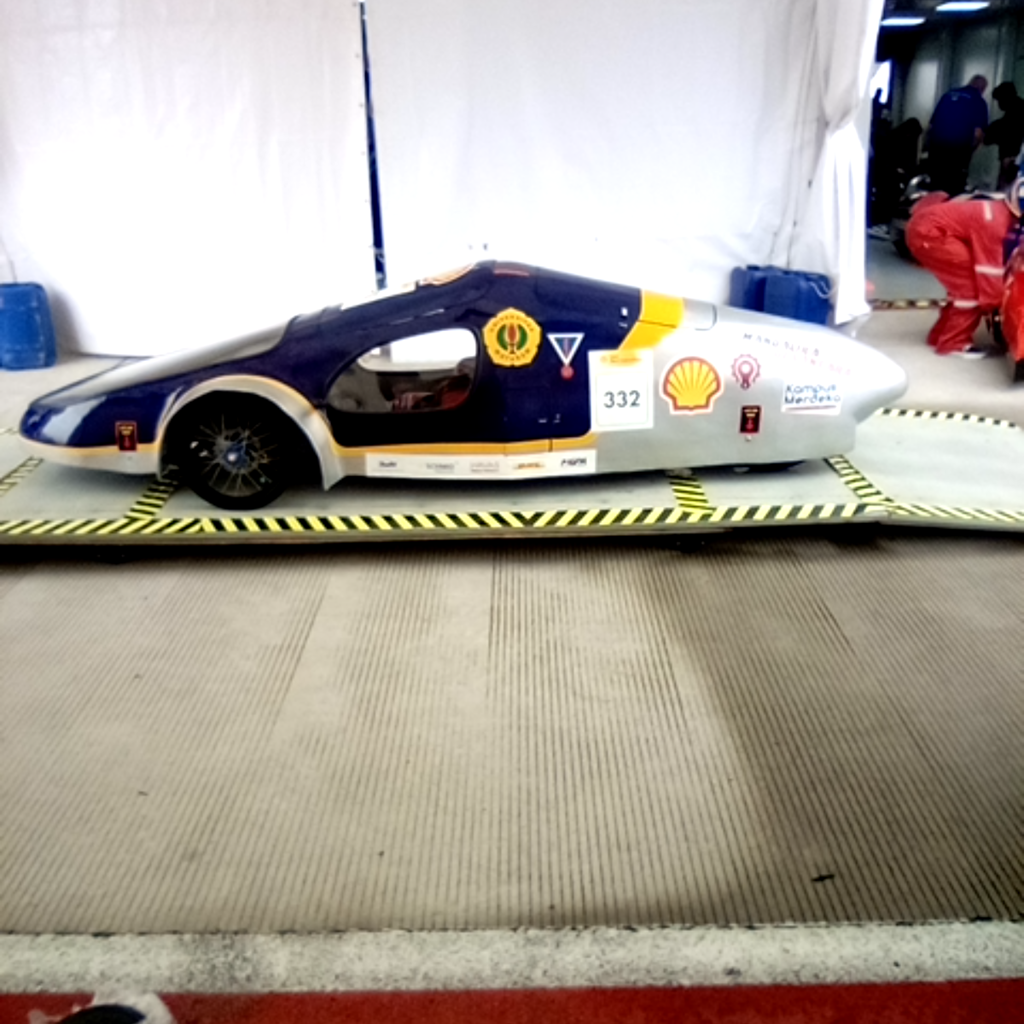 Vehicle photo