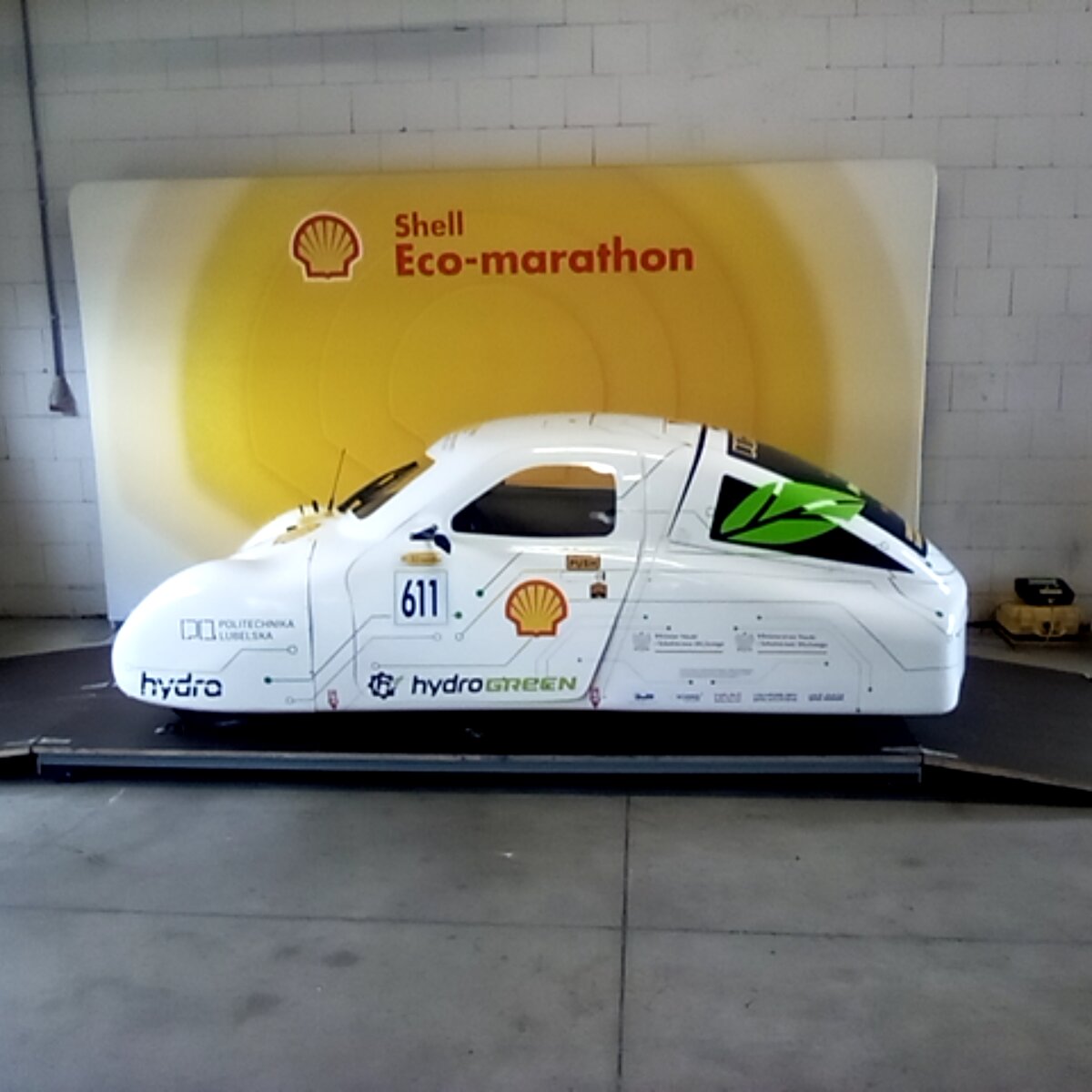 Vehicle photo