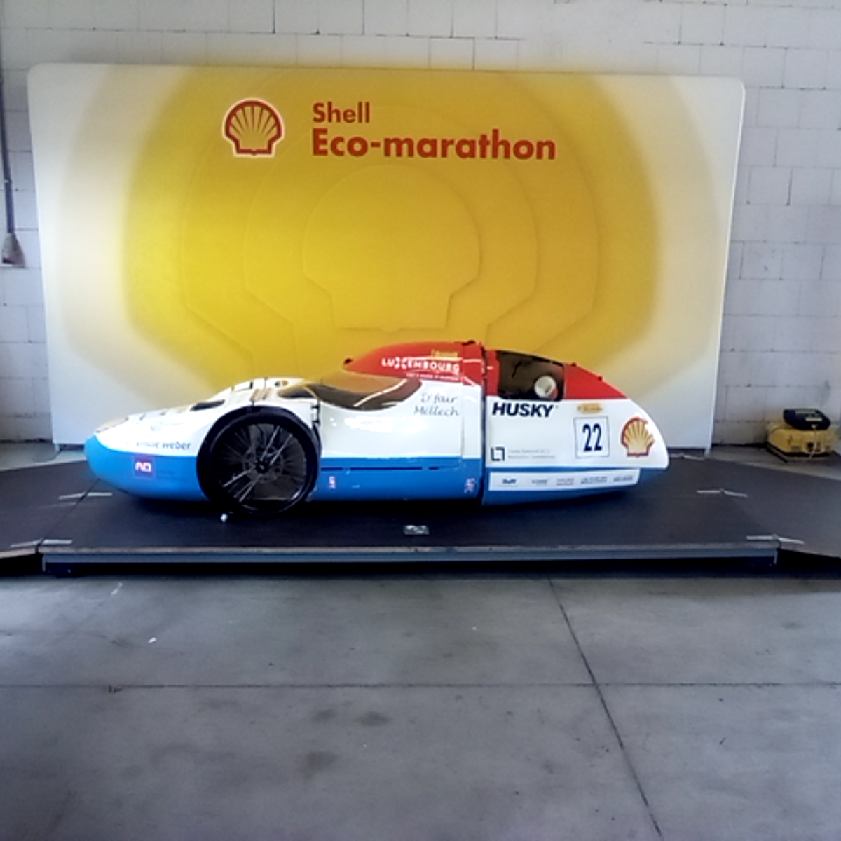 Vehicle photo