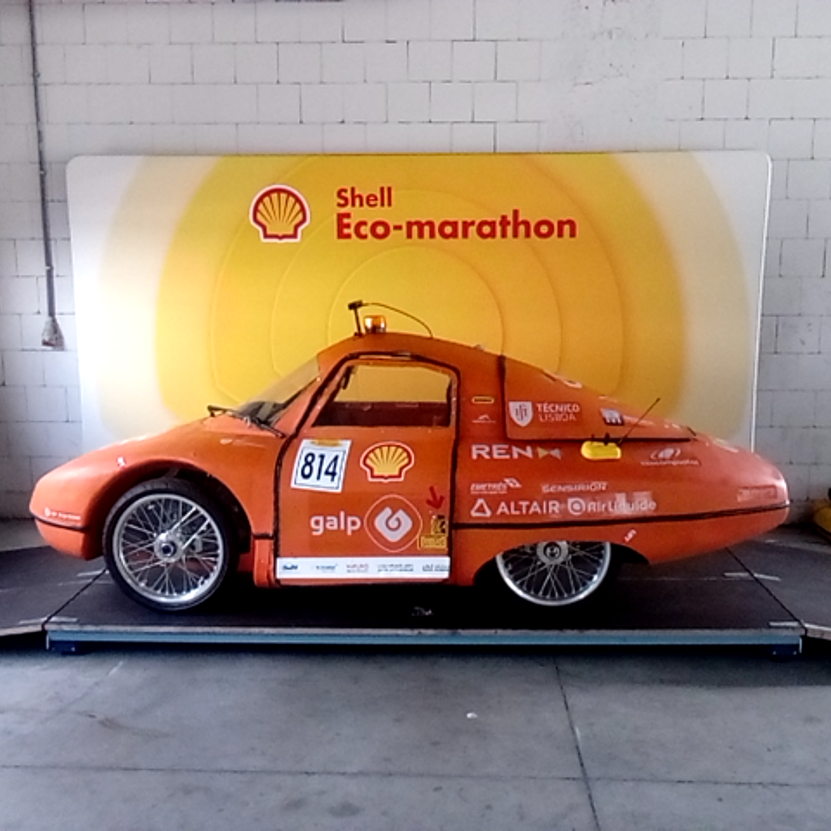 Vehicle photo