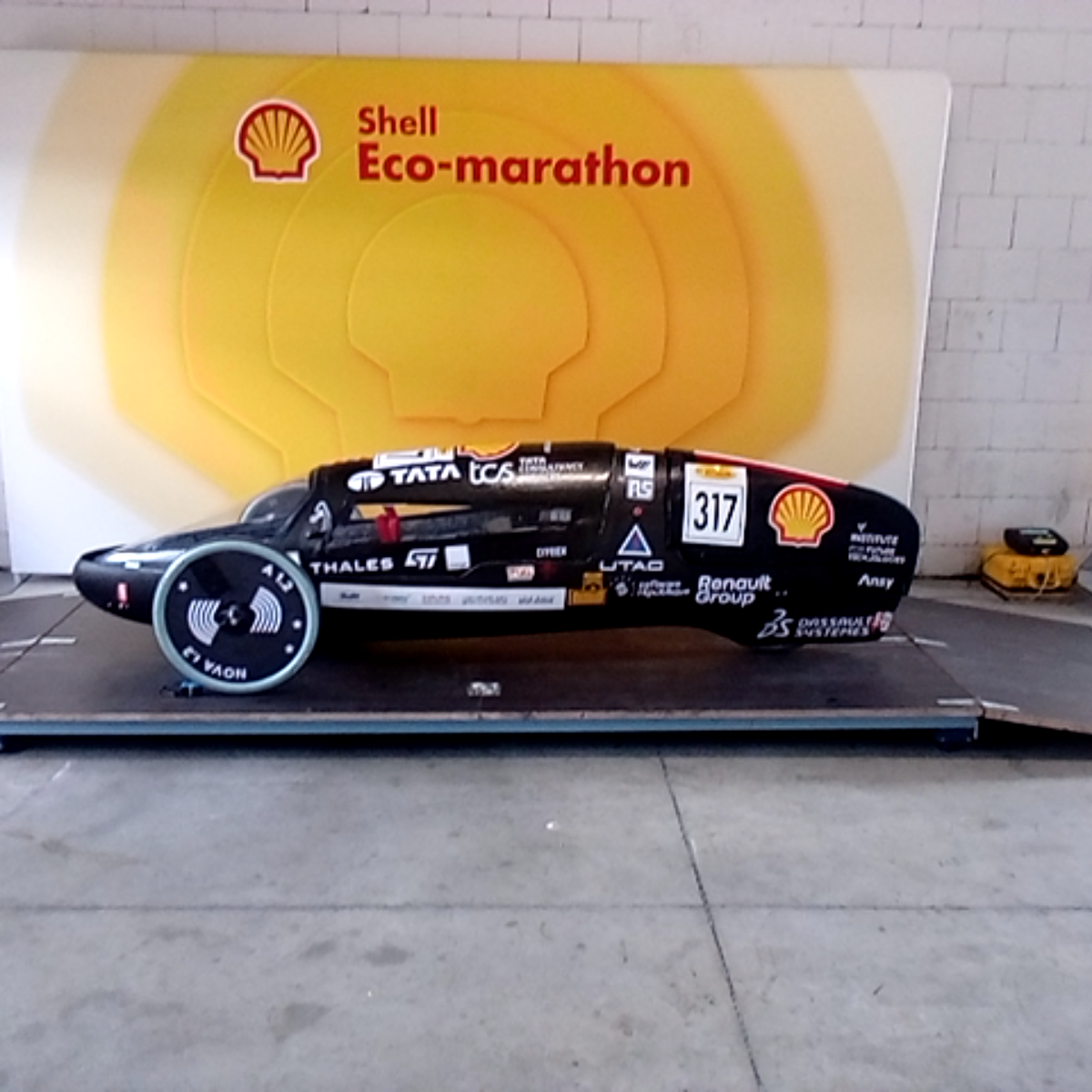 Vehicle photo