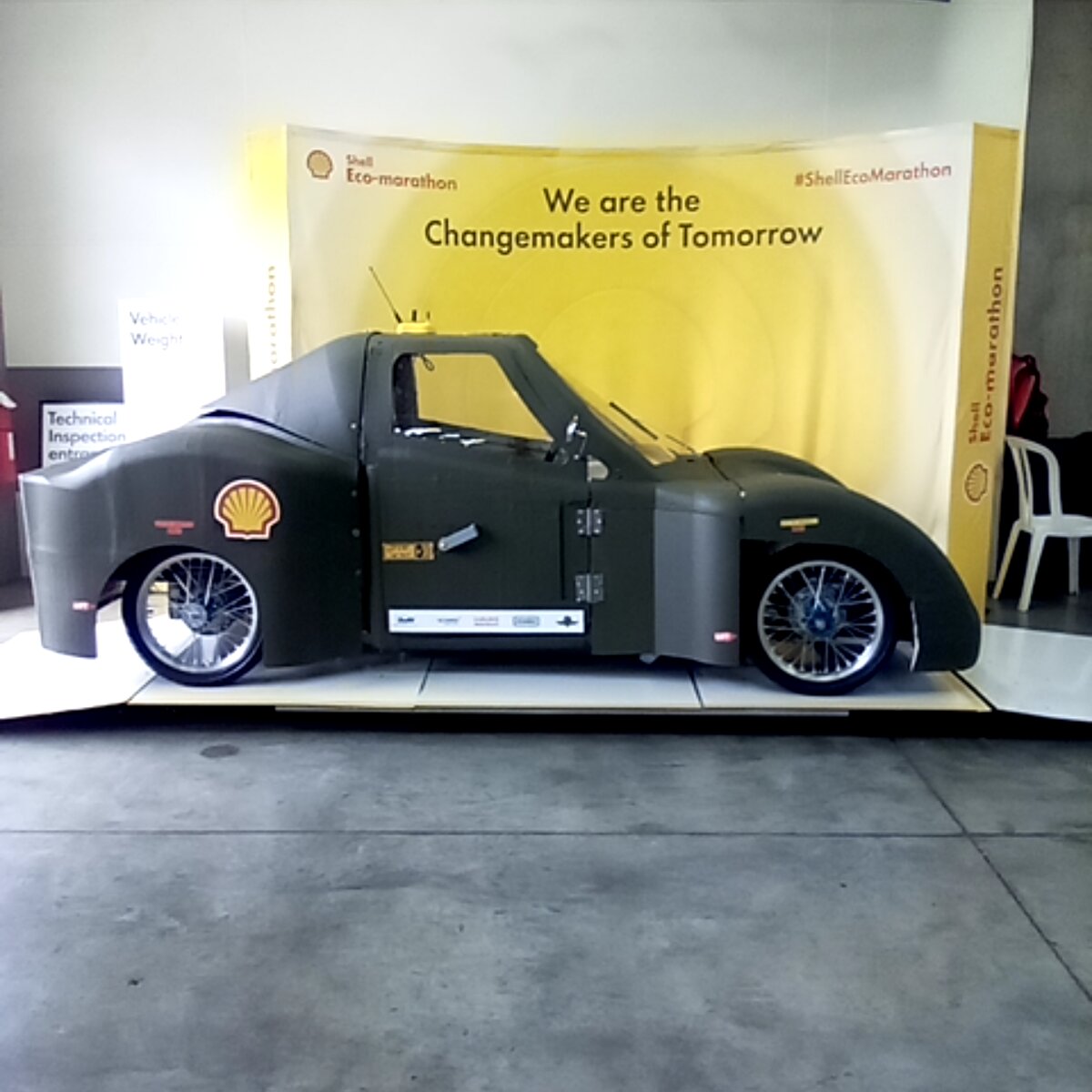 Vehicle photo