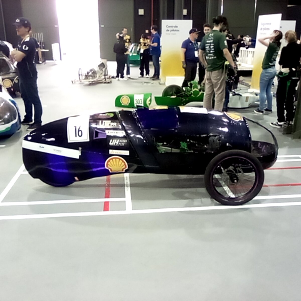 Vehicle photo