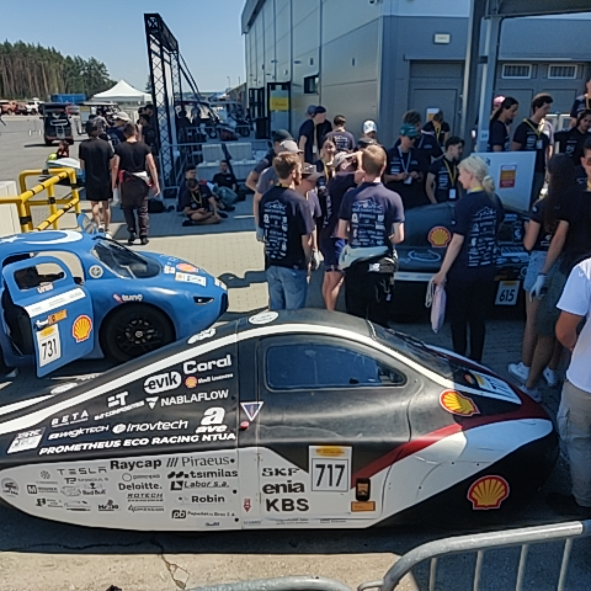 Vehicle photo