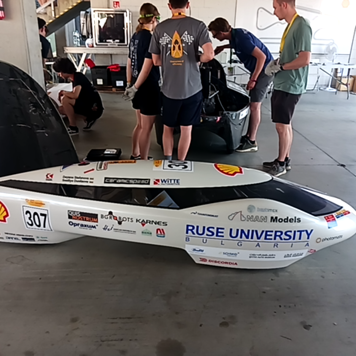 Vehicle photo