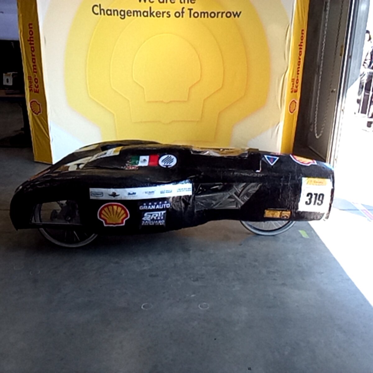 Vehicle photo